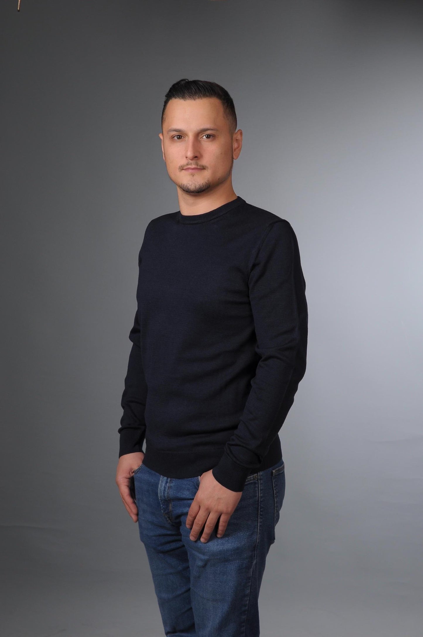 Erkek Bisiklet Yaka Basic Pamuklu Triko Kazak